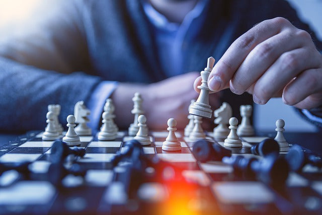 5 Mistakes Beginner Chess Players Make (and How to Avoid Them!)