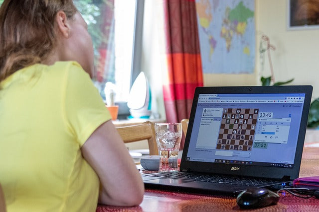 Safe Places to Play Online Chess: A Quick Guide for Parents